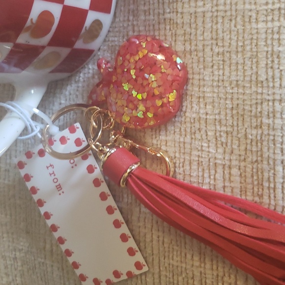 2 Coffee Mugs with 2 Keyfobs - Picture 3 of 14